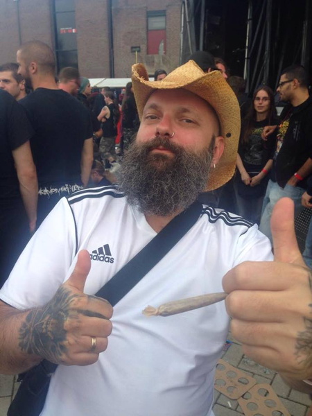 Hail_Satan666.jpg