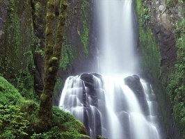 Breathtaking_Waterfalls_8